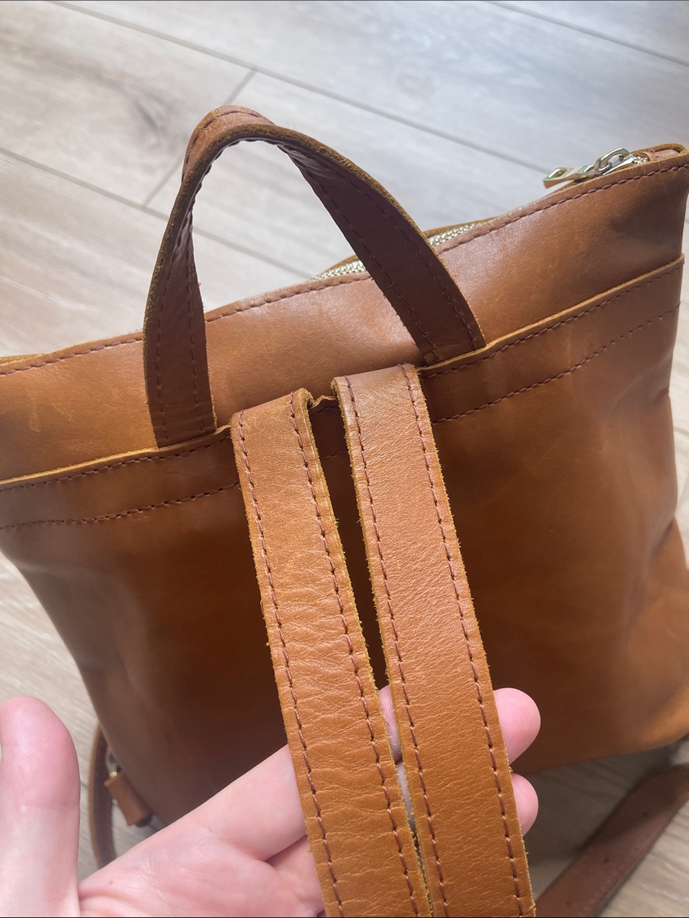 Portland Leather Tan Leather Zip-Front Tote Backpack - Picture 8 of 15